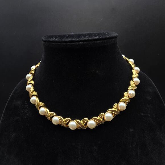 Napier Gold Tone Faux Pearl Necklace X O Link Vintage Costume Jewelry - Picture 1 of 8